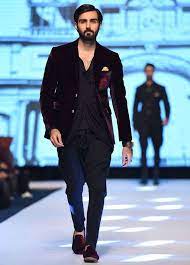 Introduced traditional clothes for men. Here Are 11 Of The Greatest Men S Fashion Designers In Pakistan That Will Blow You Away
