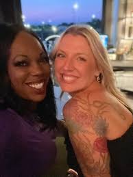 I'm excited to help support @redeemed_mobile_boutique for their Bingo &  Bubbly Fundraiser, Feb 1st, 6:30pm at @socialhousekitchenandbar! Redeemed  Mobile Boutique is dedicated to providing access to fashionable clothing  for women who have