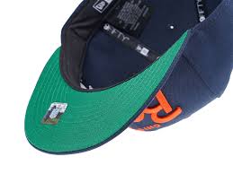 Hatland.com makes sure everyone who is loyal to the navy and orange has quality bears headwear to wear on gameday. New Era Chicago Bears Script Edition 9fifty Snapback Cap Topperzstore De