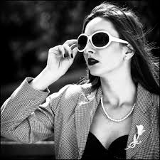 Hi, After 15 yrs of retirement from photography, I am picking my shutter  box back up. I was a Photographers Mate in the US Navy and worked for  several Retail Portrait companies.