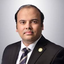 Congrats, Emanuel Arroyo, and thank you for sharing your story!