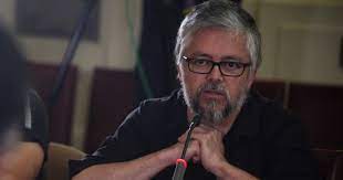A denunciar ante la nueva comisión de ética al representante del partido socialista (ps), jorge baradit, luego que señalara que le parecía conveniente que los constituyentes que representan a la centro. Escritor Jorge Baradit Confirma Que Ira Como Candidato A La Convencion