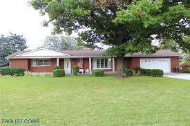 House For Sale In 5474 Hoover Rd Grove City Oh 43123 Real Estate Listings Real Estate Apartments For Rent