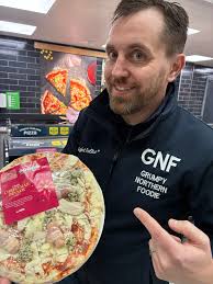 Christmas Dinner Pizza spotted at Asda! 🎅⛄️