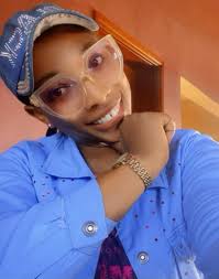 Bennah Namisinga says hi👋😍