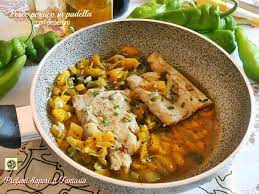Ricette » secondi piatti » secondi di pesce » dadolata di pesce persico in padella. Pesce Persico In Padella Con Peperoni Ricetta Leggera Ricette Cucinare Il Pesce Cibo Etnico