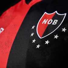 Logo of colegio comercial anglicano argentino of rosario, founded by english immigrant isaac newell in 1884. Newell S Old Boys Official Shirt 21 22 Season Umbro