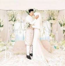 Nazim othman terkesan bella dally kahwin baru mp3 & mp4. 1foto Nikah Bella Dally Dan Nazim Othman Pakaian Pernikahan Gaun Pengantin Brokat Gaun Pengantin Sederhana