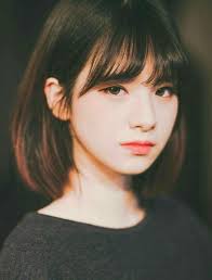 Pin By M E I O On Ulzzang Korean Short Hair Short Hair Styles Short Hair With Bangs