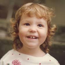 Vintage Holly Hobbie Ceramic Statue Mail Holder Desk Organizer 1973