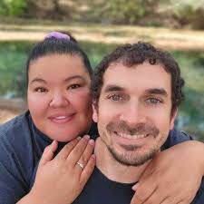 Are there Little Free Library locations in central Texas, near Austin area,  to donate books?