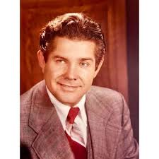 Grady Bowers's Instagram, Twitter & Facebook