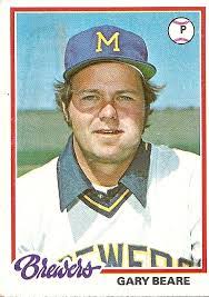 Mike Vail's Instagram, Twitter & Facebook