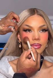 Tanner Adell's Makeup Tutorial for a Stunning Look