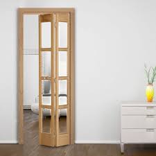 Bespoke Bardsley Bifold Oak 4 Pane Door Clear Bevelled Glass Prefinished With Images Glass Doors Interior Interior Design Colleges Beveled Glass