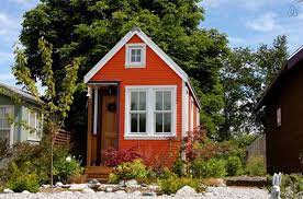 Ahşap malzemeden yapılmış küçük tatil evi. Dunyanin Her Yerinde Tatil Yapabileceginiz 27 Kucuk Ev