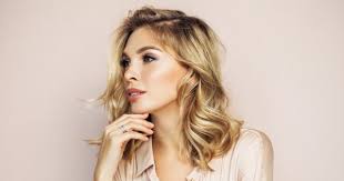This look mixes both trends, and the best part is, you can combine the colors however you like. Ombre Hair Test Et Avis Marie Claire