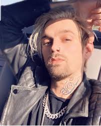 Once again if you still love Aaron 𝗦𝗮𝘆 𝗵𝗶👋