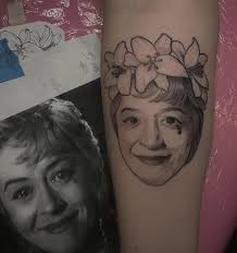 𝔐𝔞𝔤𝔤𝔦𝔢 𝔐𝔞𝔧𝔬𝔲𝔢 (@maggiemewtattoo) • Instagram photos and videos