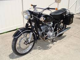 Developed by englishman ernie earles, the earles fork allowed bmw motorcycles to use swinging arm suspension systems at both the rear and the front of the motorcycle.shaft drive also. 1969 Bmw R50 2 Motorcycles Lithopolis Ohio