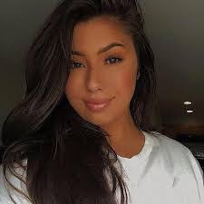 Carlos Midgette's Instagram, Twitter & Facebook