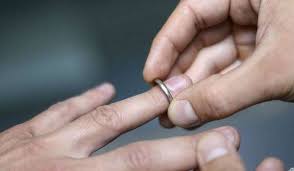 Mudah diamalkan, cukup anda baca seusai solat fardhu atau sebelum anda berangkat kerja. Masih Jomblo Baca Doa Ini Agar Dimudahkan Dapat Jodoh Dan Keturunan Yang Baik Bagian 1