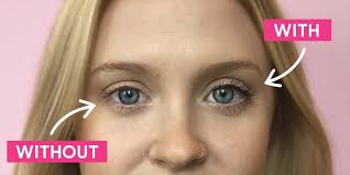We Tried the $5 Mascara Reddit Users Claim Looks Like False Lashes - Essence  Lash Princess Mascara
