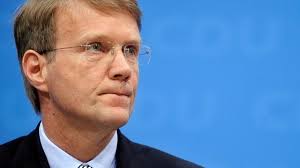 Wolfgang bosbach was born on june 11, 1952 in bergisch gladbach, germany. Wolfgang Bosbach Und Ronald Pofalla Ich Kann Deine Fresse Nicht Mehr Sehen