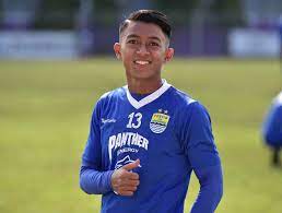 Discover the magic of the internet at imgur, a community powered entertainment destination. Robert Konfirmasi Febri Tolak Tawaran Dari Klub Thailand Ini Alasannya Official Persib Web