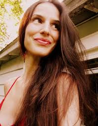 Melissa Slack's Instagram, Twitter & Facebook