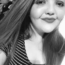 Isabella Hicks's Instagram, Twitter & Facebook