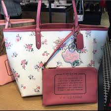 Bnwt coach accordion zip wallet with floral print $225 gold/chalk. Coach Bags Coach Reversible City Tote With Floral Print Poshmark