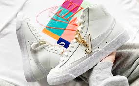 Shop nike men's suits & blazers at up to 70% off! A Closer Look At The Luxurious Nike Blazer Mid 77 Gold Chain Womens Real Nike Air Jordans 6 Girls Clothes Boys