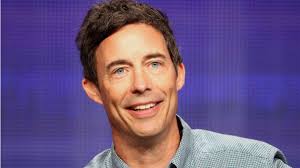 Tom Cavanagh Talks 'Scrubs' Memories On 'Fake Doctors, Real Friends'