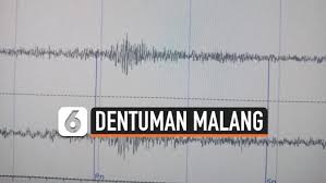 Tanganku yang tengah menari di atas papan ketik laptop langsung berhenti. Kfadmibatzvdhm