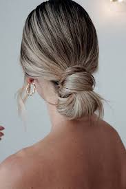 This bride has modernised the look with slightly relaxed hair and an ornate accessory, but its classy vintage feel is still there. Wedding Hairstyles Bridal Hair Ideas 2020 Glamour Uk
