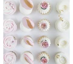 10 Desserts Inspirants Nectar Stone Pour Un Mariage Desserts Idee Gateau Mini Petits Gateaux
