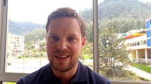 Get comprehensive English grammar lessons at italki