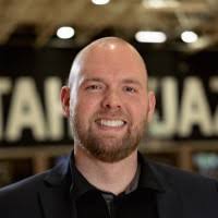 Steve Giles's Instagram, Twitter & Facebook