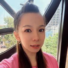 嘿，大家有沒有發現，2025 年的何時旅遊，好像變得比較收斂？】 揮別2025 之際，我們想跟大家好好聊聊心裡話。  這一年，我們沒有瘋狂打廣告，也沒有急著要把公司規模擴大幾倍。 相反地，我們選擇做了一件在旁人眼裡看起來很笨、甚至沒什麼立即成效的事——我們停下腳步，關  ...