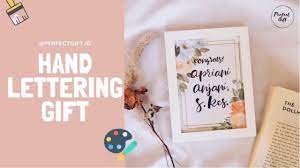 Bicara hadiah ulang tahun difikiran kamu pasti langsung berdetak harga yang mahal yang apalagi orang tersebut sebagai sahabat dekat anda pastinya akan dikenang sepanjang masa sampai tua kelak. Kado Wisuda Unik Buatan Sendiri Kado Wisuda Diy Kado Ulang Tahun Untuk Sahabat Perempuan Youtube