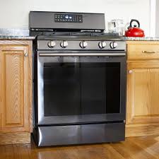 We tested the samsung nx58h5600ss range to see if it was everything we wanted in a gas range. Samsung Nx58h5600ss Gas Range Review Beautiful And Precise
