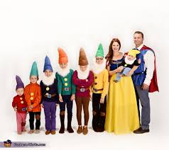 Snow White And The Seven Dwarfs Halloween Costume Contest At Costume Works Com Family Costumes Seven Dwarfs Costume Halloween Costume Contest