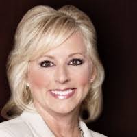 Fatima Yanes's Instagram, Twitter & Facebook