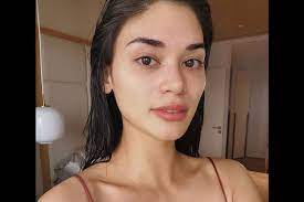 Those were the words that miss nicaragua 2018 adriana paniagua used to describe our miss universe 2018 catriona gray, when she i love playing with makeup and being glam, but i've also grown to love the skin i wake up in acne scars, moles and all, queen cat said in her post. After Catriona Gray Pia Wurtzbach Joins No Makeup Campaign Abs Cbn News
