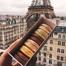 Macarons Weheartit Macarons Paris In 2020 Macarons Macaroons Food