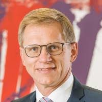 200+ perfiles de «Scheidl»