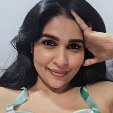 Making time is a choice! Don't let anyone hold you back. Make time for what  matters! #productivityhacks