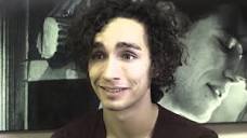 An interview with Robert Sheehan - YouTube