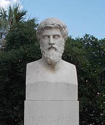 Περ.) γεννήθηκε στη χαιρώνεια της βοιωτίας. Ploytarxos Bikipaideia